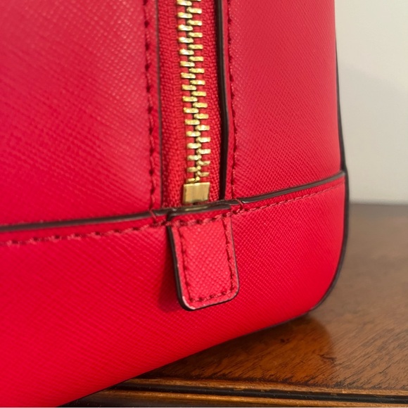 Tory Burch Robinson Middy Satchel Saffiano Leather in Carnival - Picture 8 of 15